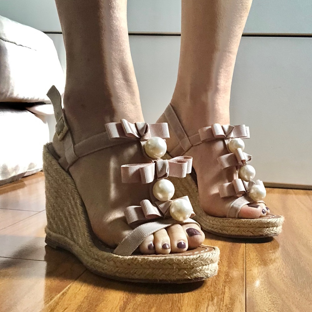 Kate Spade Pearl & Ribbon Wedge 6 1/2